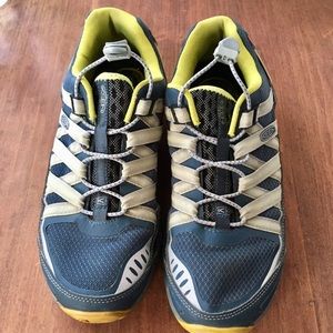 Keen Sport mesh trail shoes in size 10.5